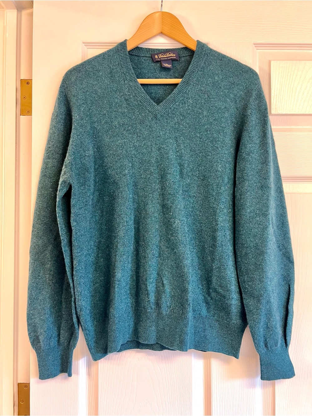 Brooks Brothers 100% Cashmere V-Neck Sweater Men’s M Green Teal Scotland luxury